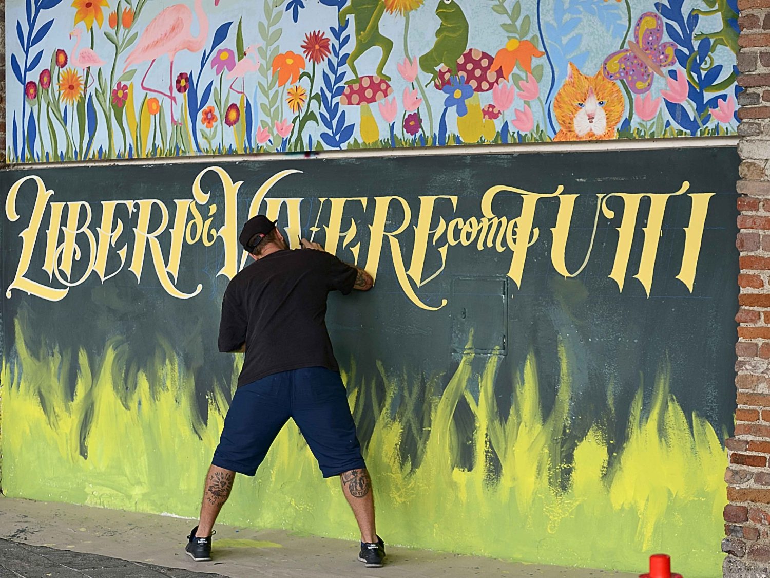 Liberi di vivere come tutti - Murales di Davide Ratti Ratzo e Ker