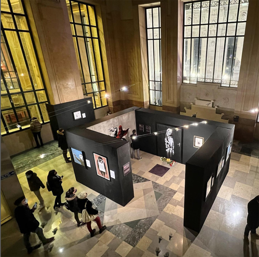 La mostra The World Of Banksy – The Immersive Experience allestita all'interno della Stazione di Milano Centrale